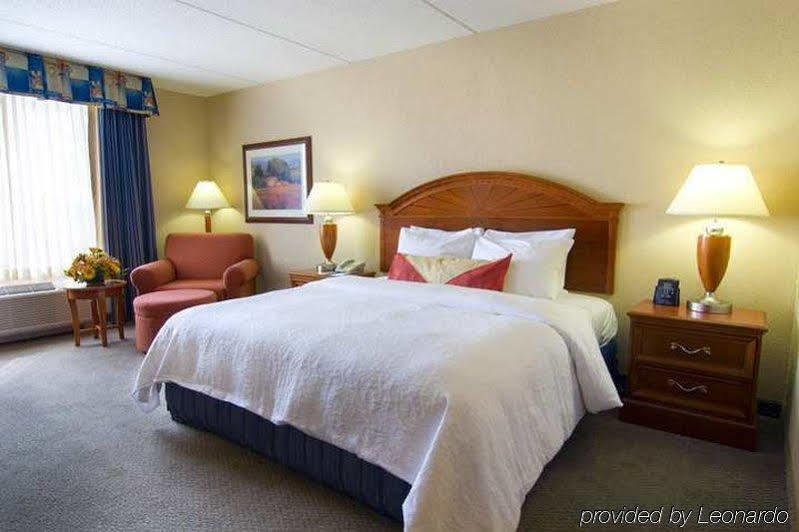Hilton Garden Richmond South/southpark 3*